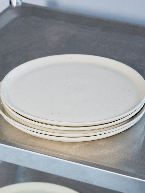 Creme keramik tallerken